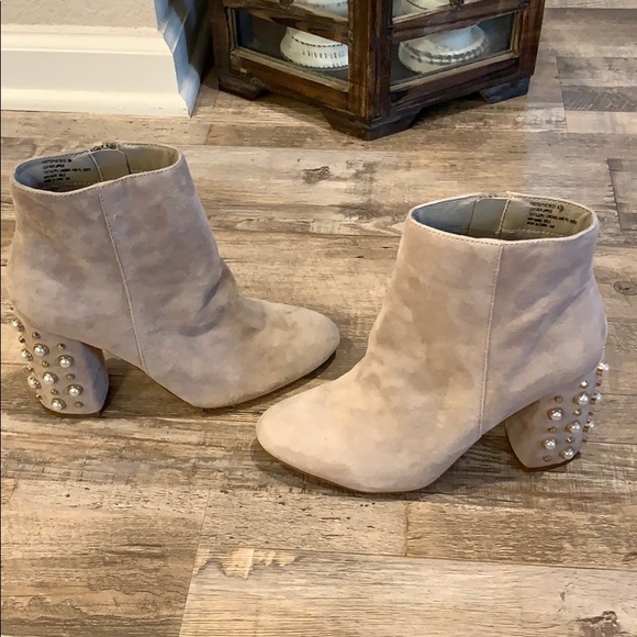 Steve Madden booties - Picture 2 of 4